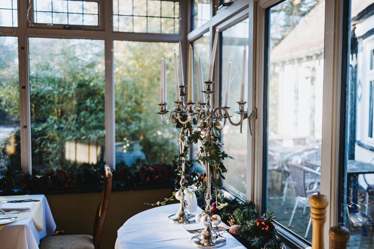 Hotel Brook Hall 3*