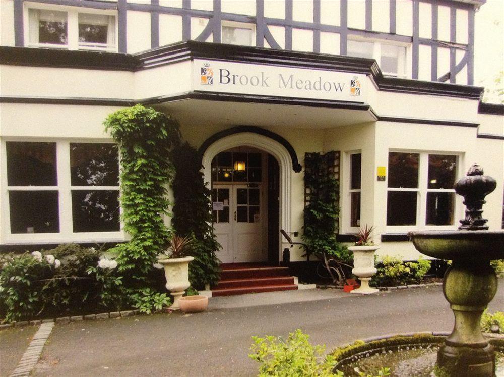 Brook Hall Hotel 3*
