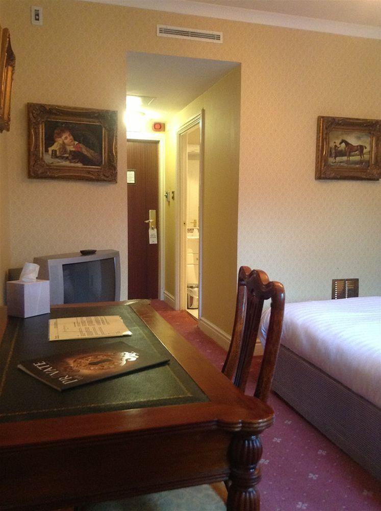 Hotel Brook Hall Childer Thornton